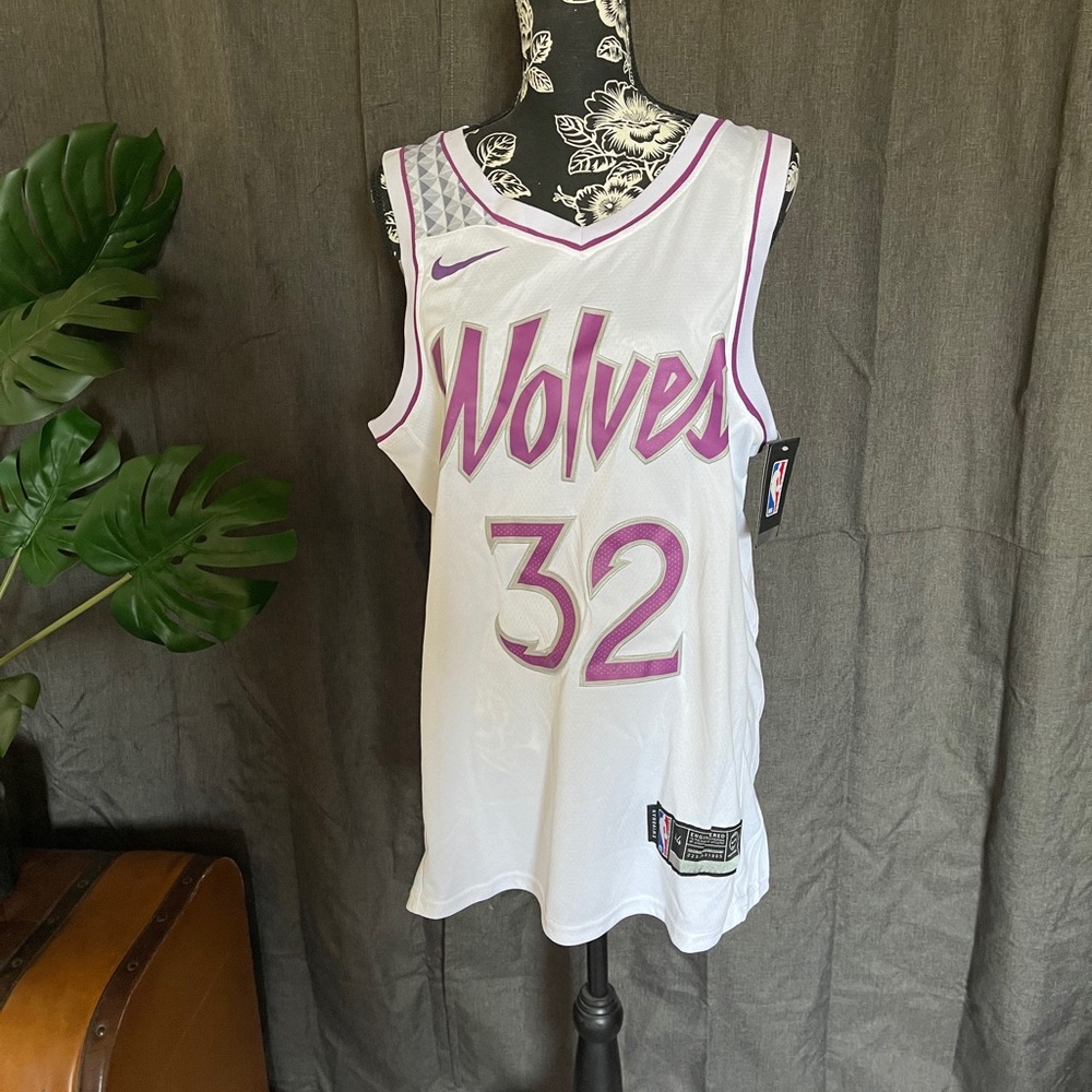 Men’s Timberwolves jersey